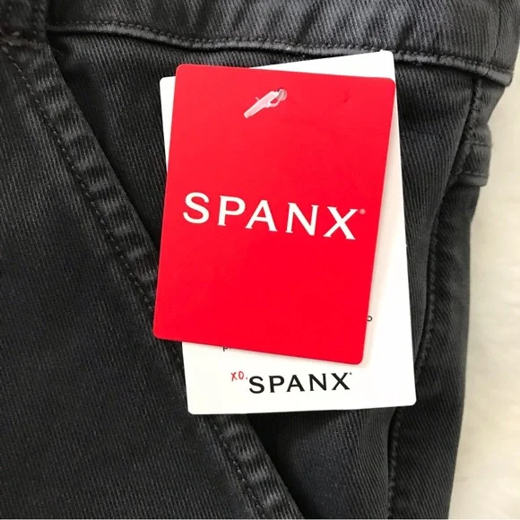 SPANX Stretch Twill Ankle Cargo Pants in Washed Black Size Large NEW Slimming